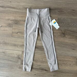 Vuori Graphite Daily Legging